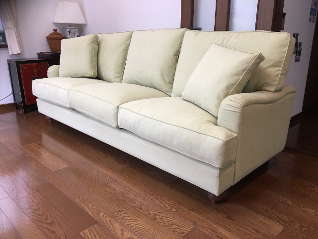Anne 3 seater  Custom made 、Feather cushions、ｗ２２００